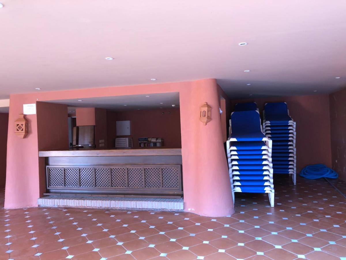 Two-Room Apartment In Elviria Near The Beach With Parking Марбелья Экстерьер фото
