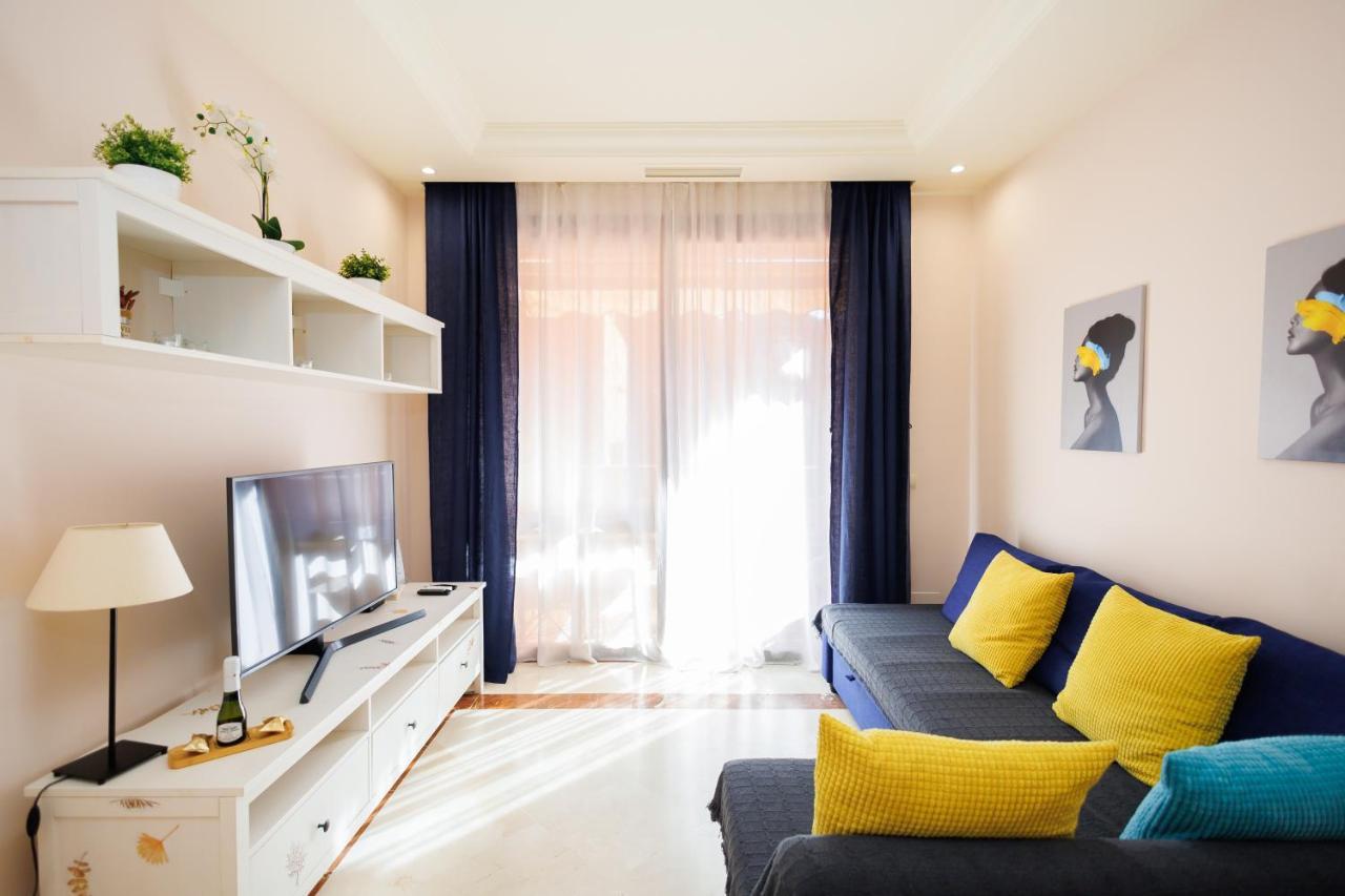 Two-Room Apartment In Elviria Near The Beach With Parking Марбелья Экстерьер фото