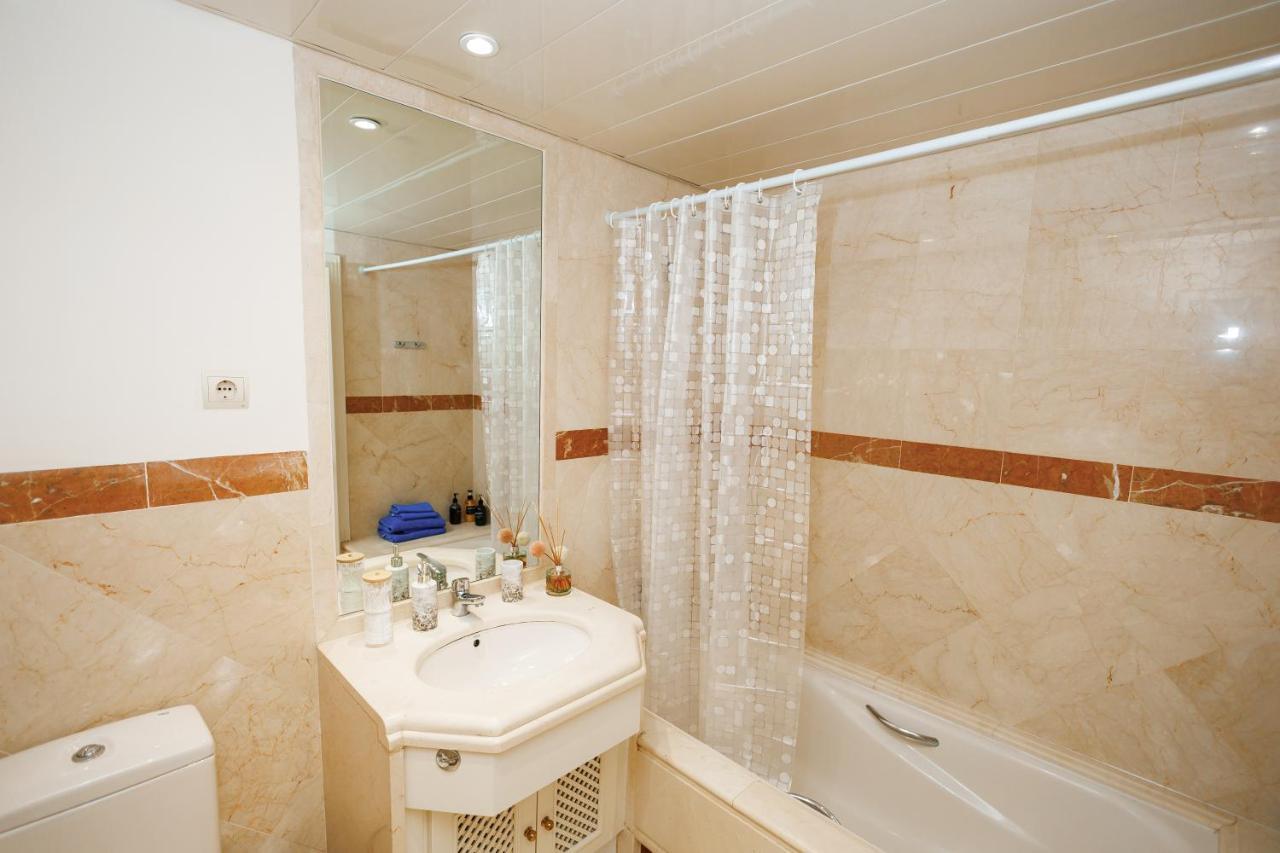 Two-Room Apartment In Elviria Near The Beach With Parking Марбелья Экстерьер фото